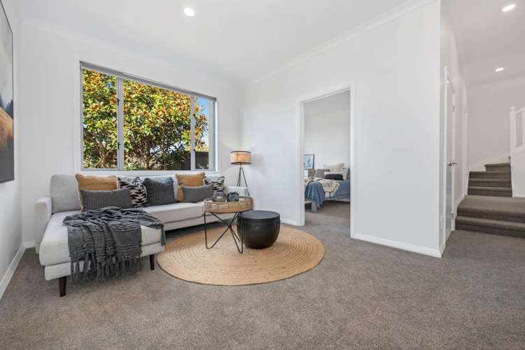 9 Intrepid Crescent Beachlands_32