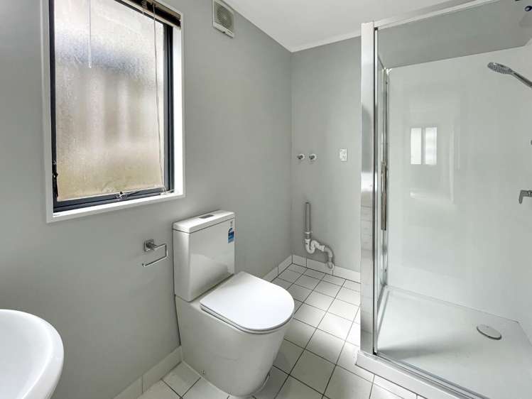 2/346 The Parade Island Bay_5