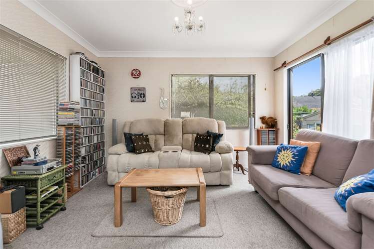 6 Marine Parade Mellons Bay_17