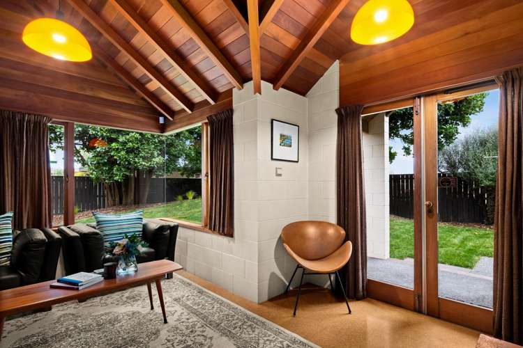 8 Donegal Crescent Tamatea_19