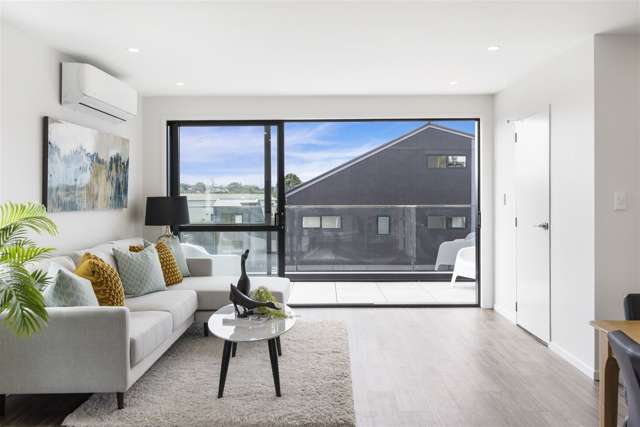 1/8 Chivalry Road Glenfield_3