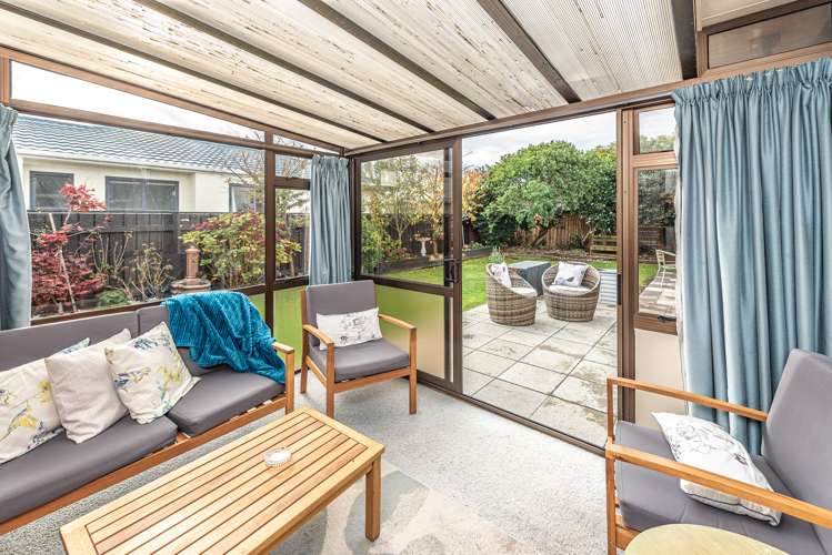 3 Warwick Place Springvale_5