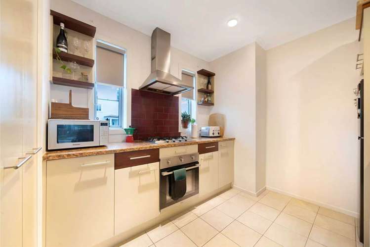 38/218 Green Lane West Epsom_11