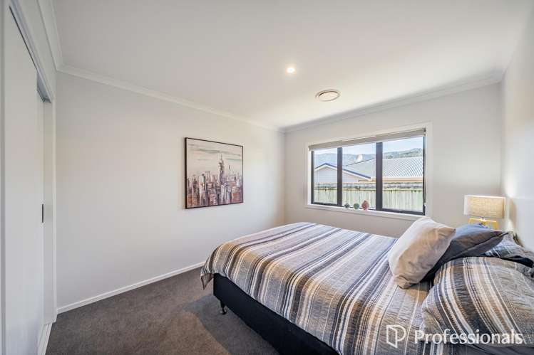 16a Sharpe Crescent Wainuiomata_13