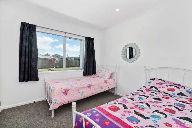 5 Rogers Place Kinloch_11