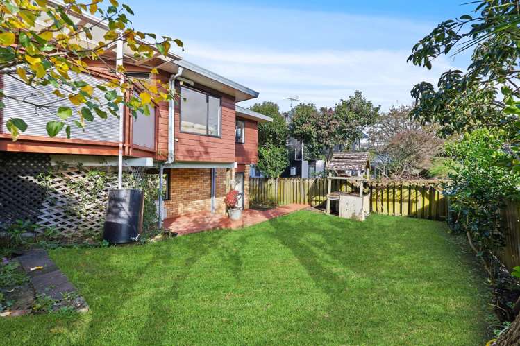 2/57 Howe Street Howick_23