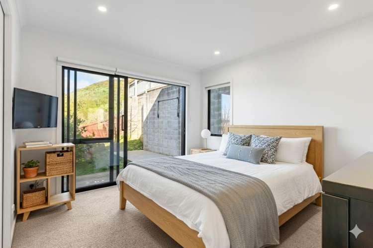 77 Erlestoke Crescent Churton Park_12