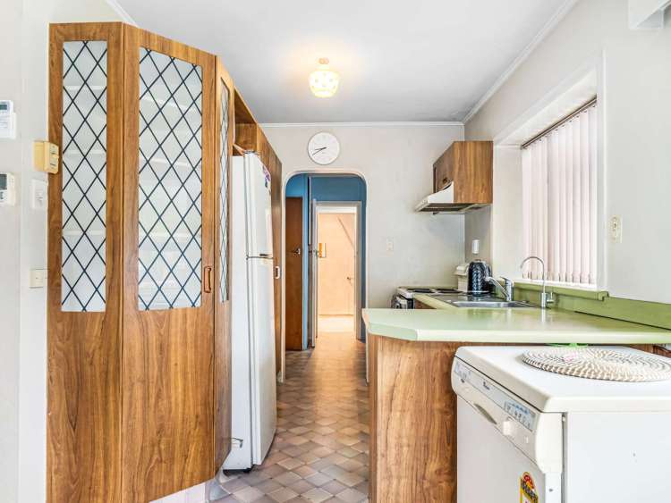 102 Douglas Street_5