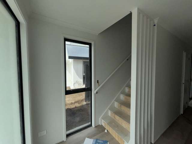 15A Rose Leigh Drive 11373_1