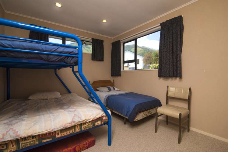 243a Waikawa Road Waikawa_8