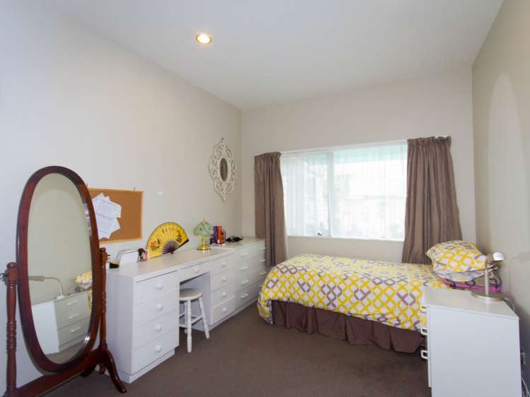 18 Lithgow Drive Otamatea_9