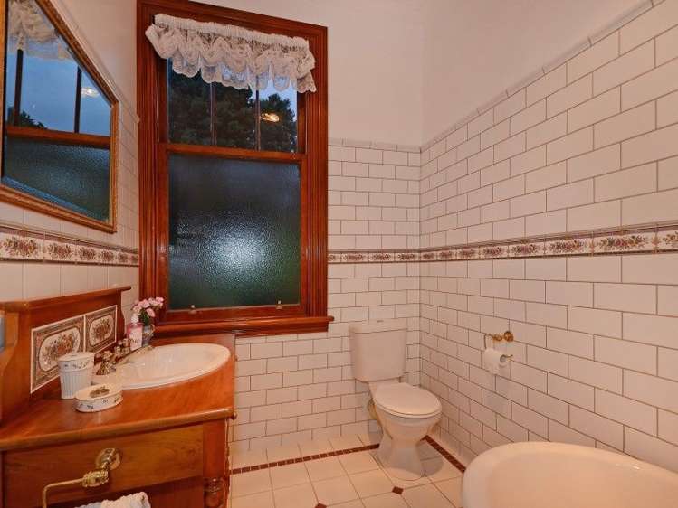 215a Katherine Mansfield Drive Whitemans Valley_11