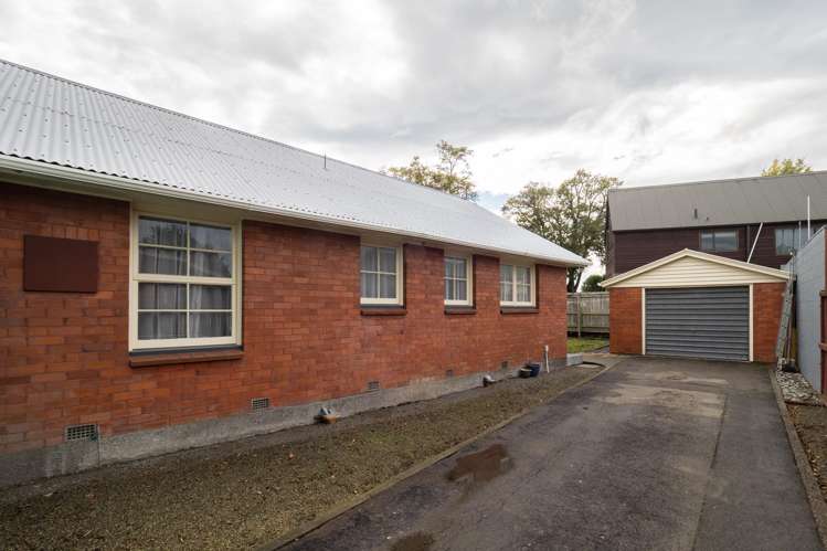 2/62 Alford Forest Road Allenton_3