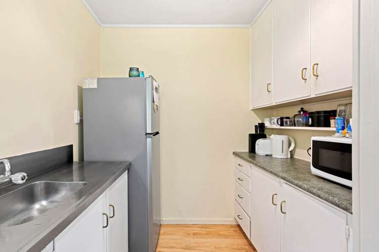 28b Kathleen Street Totara Vale_10