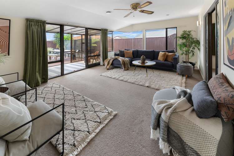 39 Aldinga Avenue Stoke_11