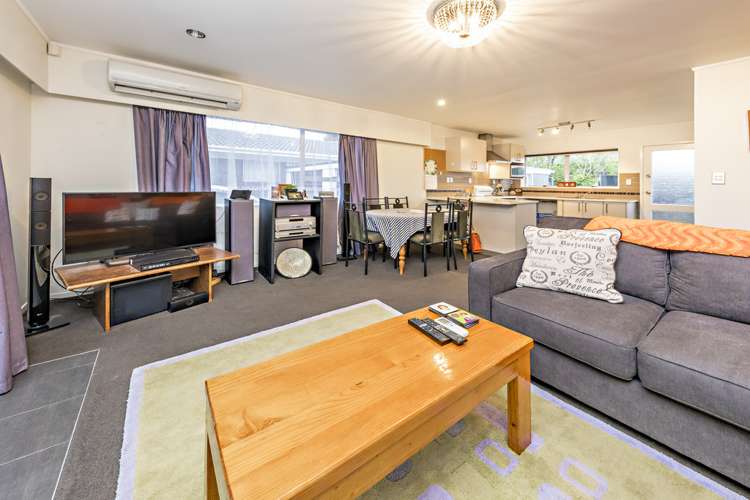 2/23 Onslow Road Papakura_6