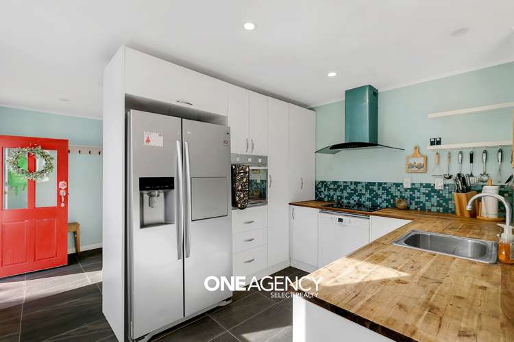 32 Champion Street Porirua East_8