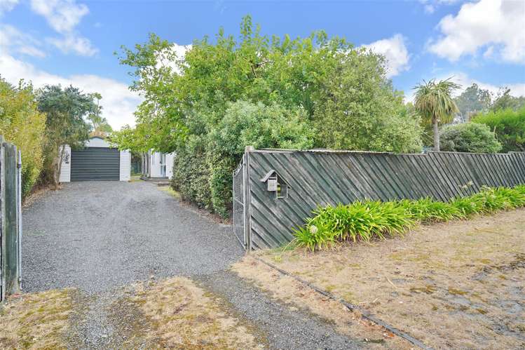 64 Dunns Avenue The Pines Beach_16