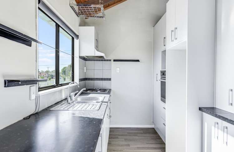 198 & 198A Mahoe Street Melville_18