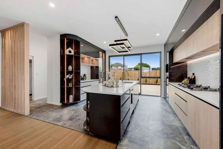 6 Bendridge Street Flat Bush_16