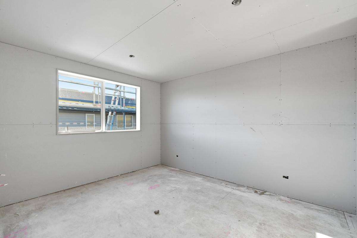 1-4/23 Dickens Street_3
