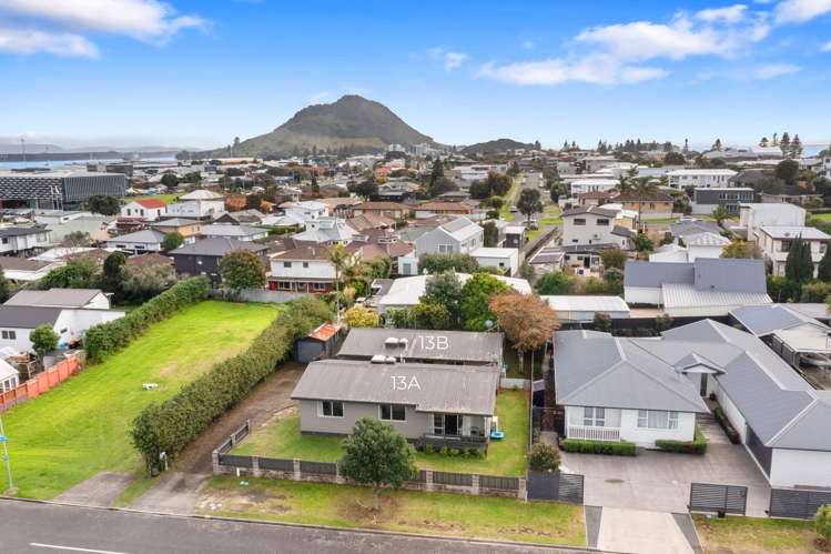 13A & 13B Bain Street_0