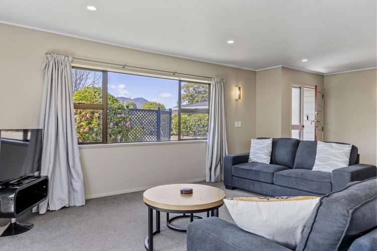 2/7 Kathleen Place Rainbow Point_8