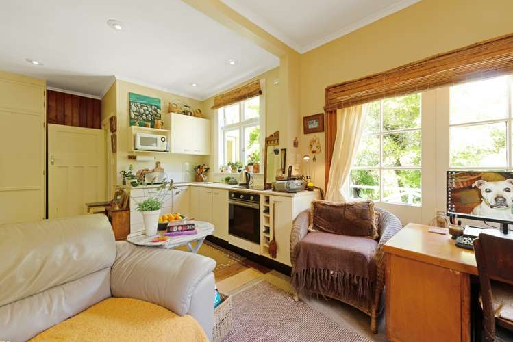 1/21 Sunshine Avenue Karori_12
