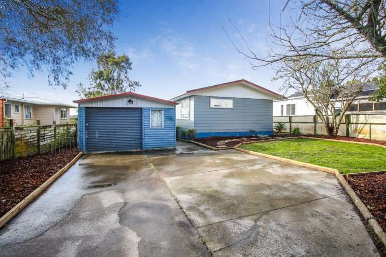 3 Surman Place Glen Eden_3
