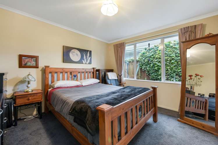 1 Ivy Crescent Richmond_11