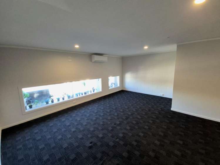 9 Crum Avenue New Lynn_5