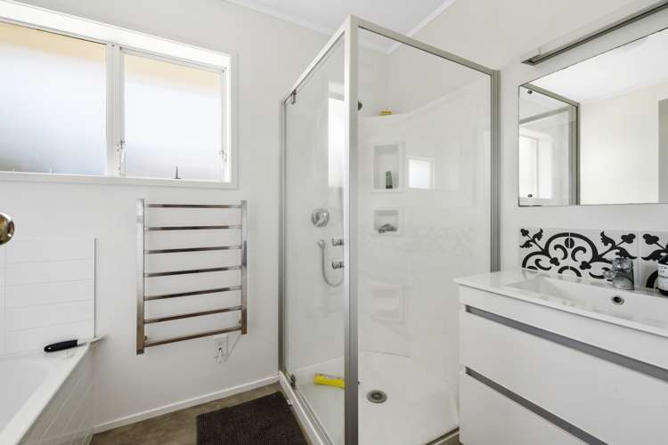 2/42 Luton Avenue Sunnyhills_11