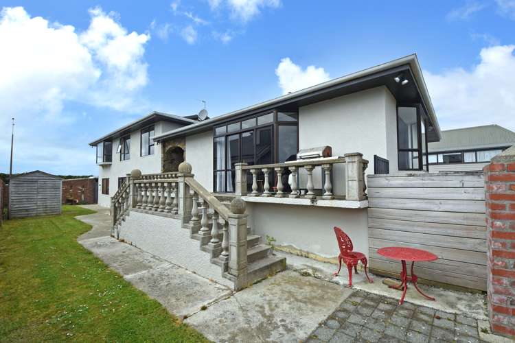 708 Queens Drive Waikiwi_16