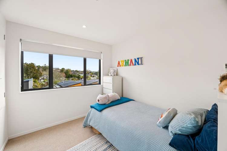 17/18 Hewlett Road Massey_10