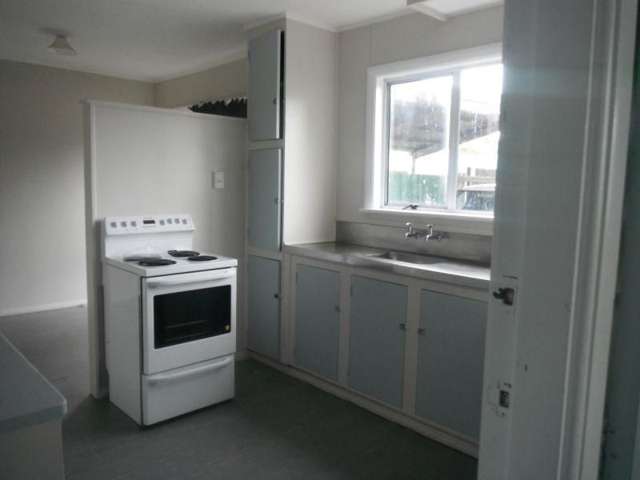 32 Cook Street Marfell_2