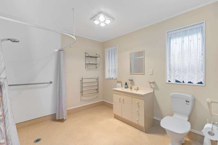 100 Aldinga Avenue Stoke_7