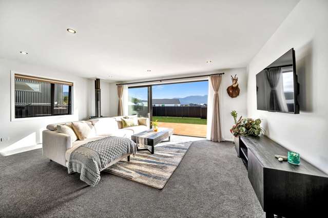 102 Tukare Loop Te Anau_2