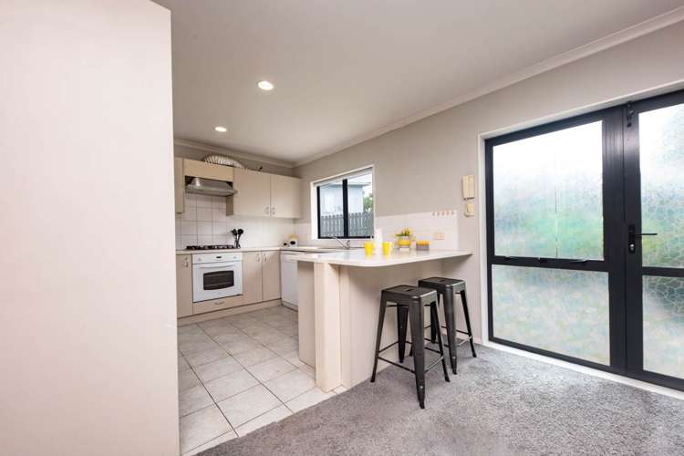 24a Fruitvale Road New Lynn_10