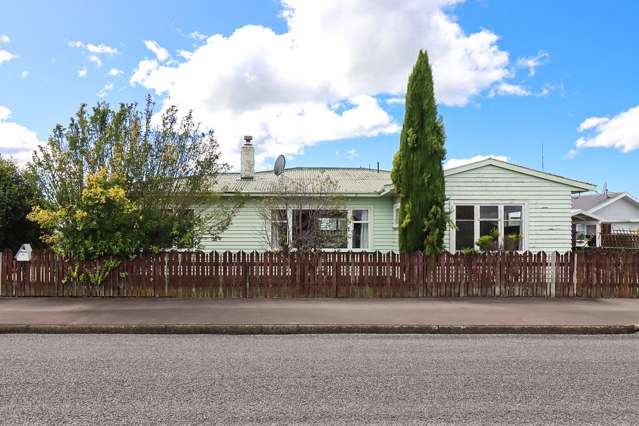 23 Christian Street Dannevirke_1