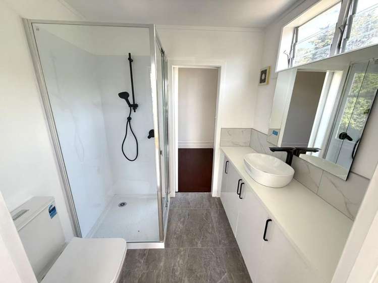 260 Ihumatao Road 10683_18