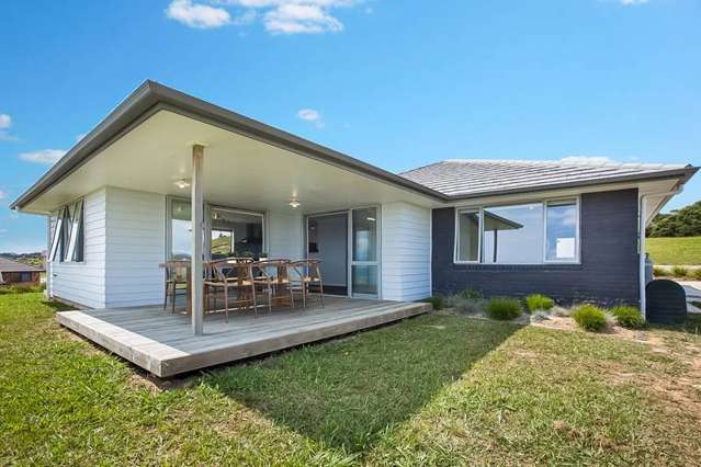 40 Eagles Way Cable Bay_2