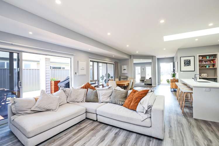 9 Manapouri Street Poraiti_5