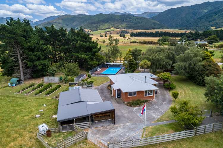 11 Bartons Road Featherston_22