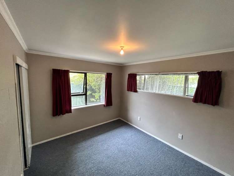 158 Amberley Avenue 10923_4