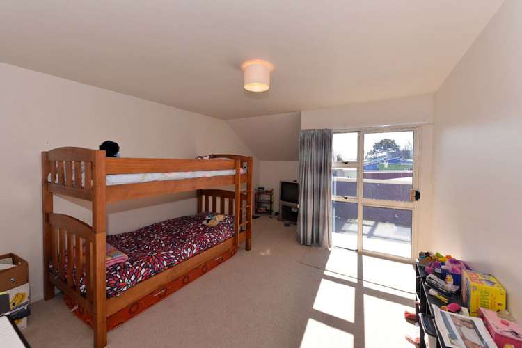 7 Honey Tye Way Stoke_8