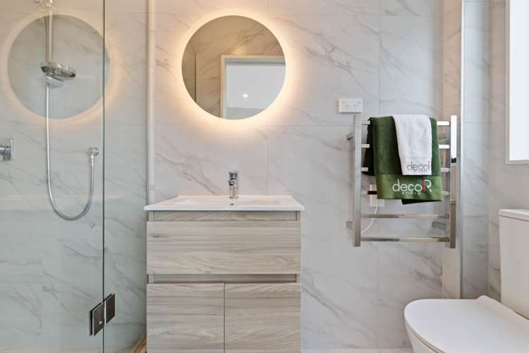 18F Pirangi Street Pt England_10