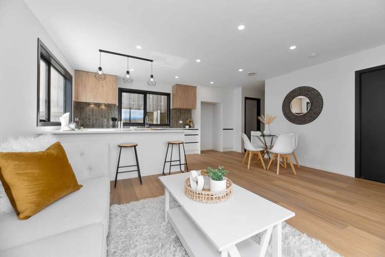 2/43 Savoy Road Glen Eden_9