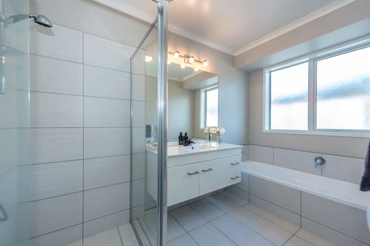 137 Saint James Drive Huntington_24