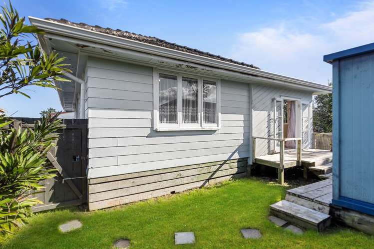 36 Parakai Avenue Parakai_13