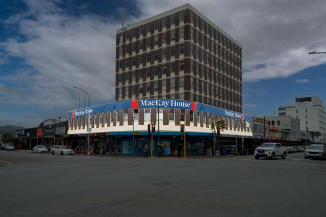 Opportunity in the heart of Hutt Central!